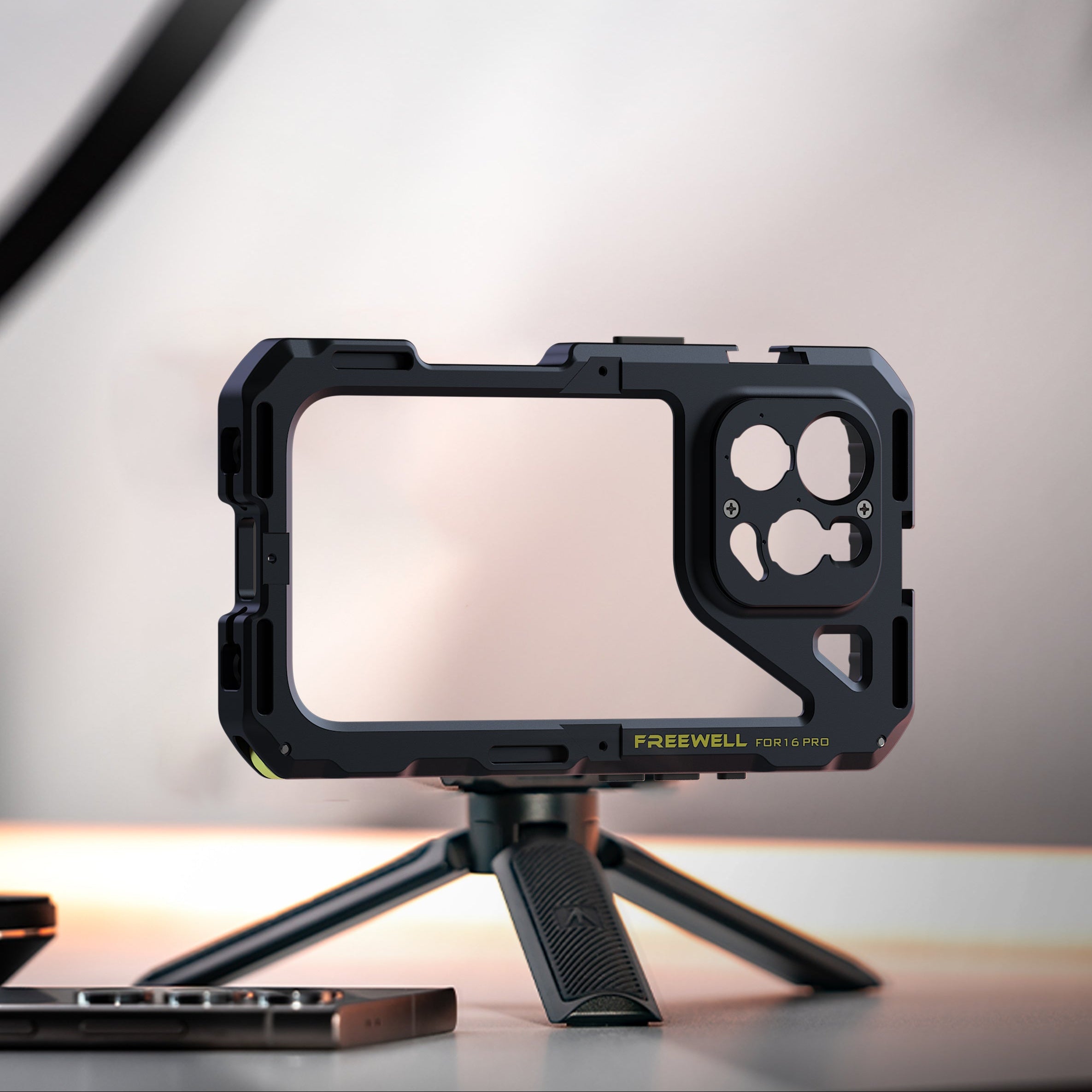 Freewell Genius Rig 配備 SnapClamp 快速固定機制與擴展接口