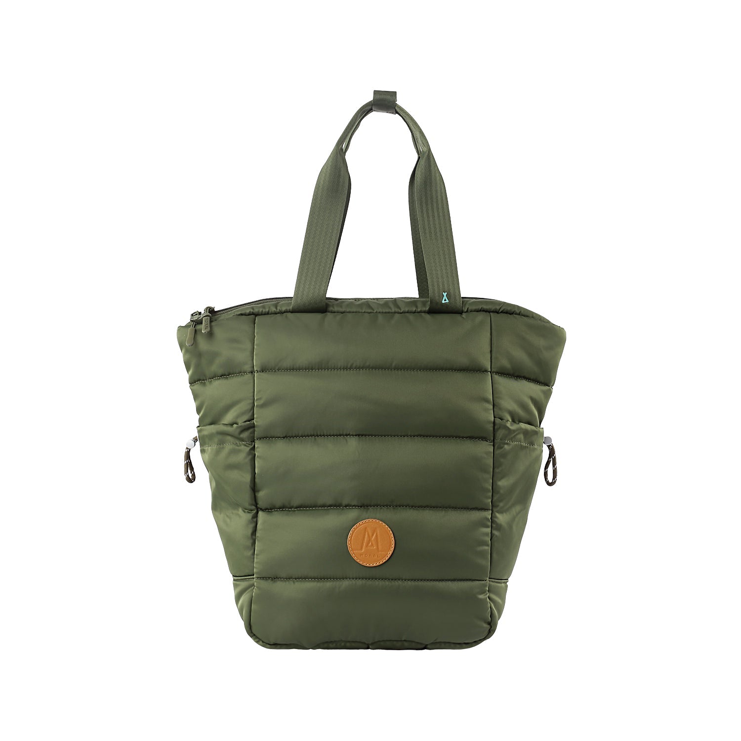 MORAL Chapel 托特背包軍綠色款,正面有品牌圓形皮革標誌與橫紋車縫設計。包包配有雙提把,造型簡約時尚。