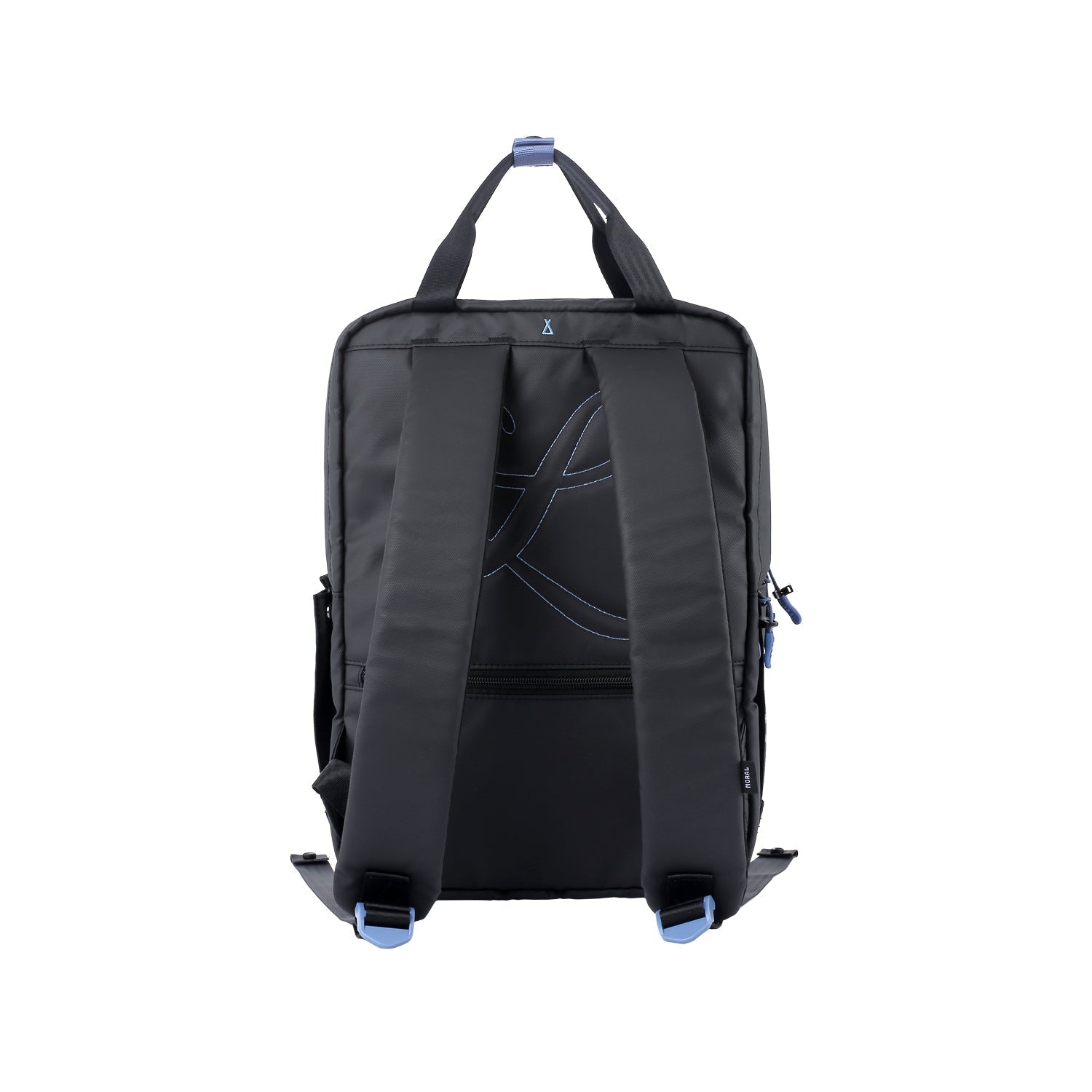 Moral x Leanne.LY Budd Gizza 背包背面展示,配有可調式減壓背帶與透氣背墊。人體工學設計提升背負舒適度與支撐性。