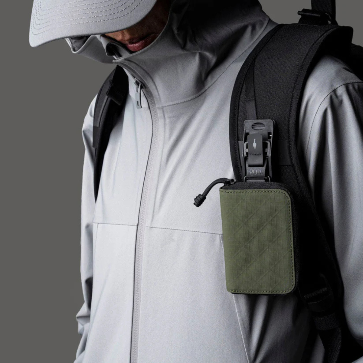 可搭配 ALPAKA HUB 系統,提升攜帶靈活性。