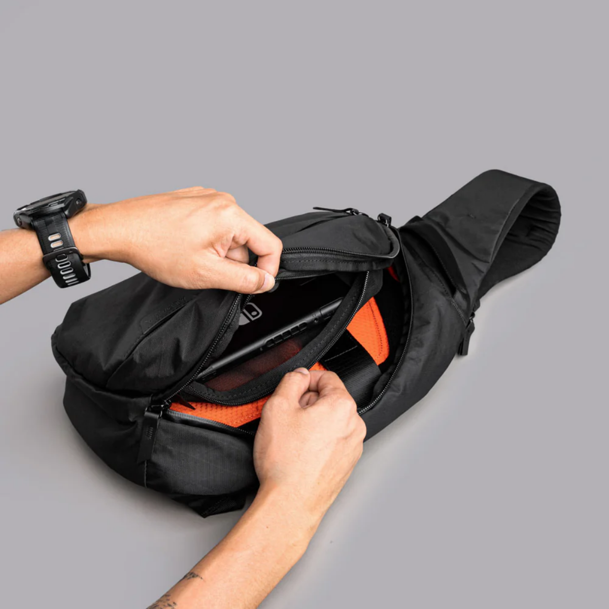 【Alpaka】Metro Crossbody 肩背包 10L|防潑水耐用