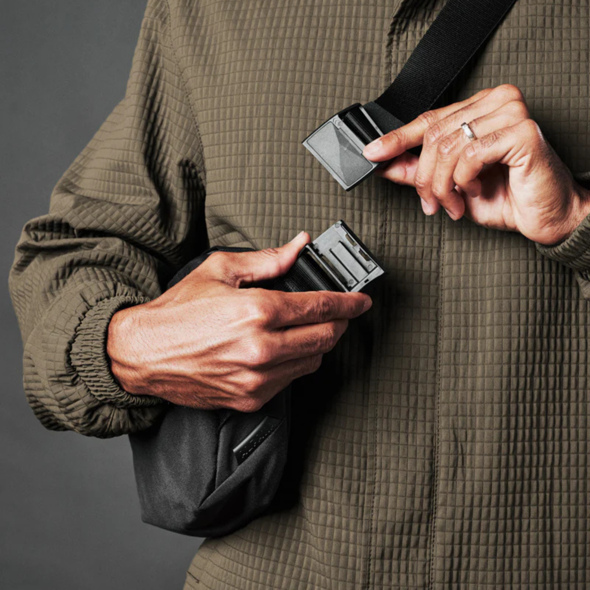 【Alpaka】Go Sling Mini V2 側肩包|新升級Maglockz扣