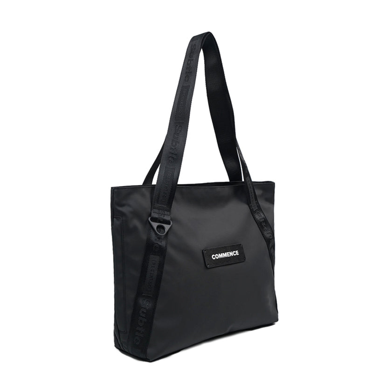 托特包細節特寫:LOGO 肩帶與內部拉鏈隔層