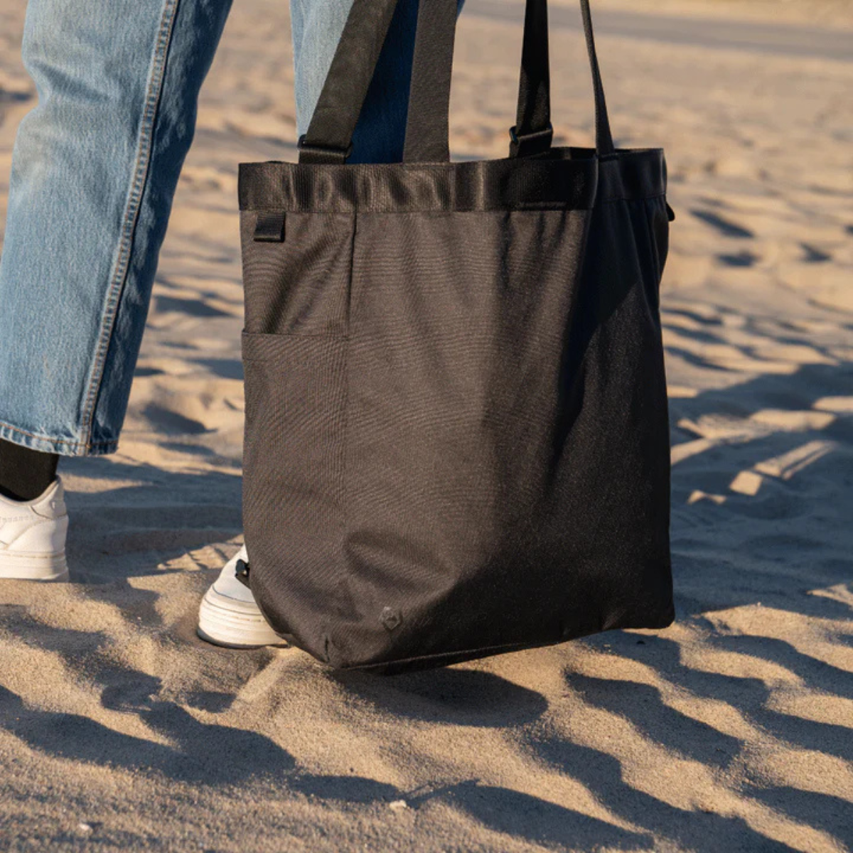 可輕鬆轉換為手提包