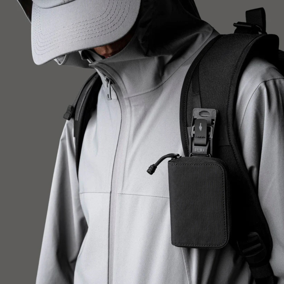 可搭配 ALPAKA HUB 系統,提升攜帶靈活性。