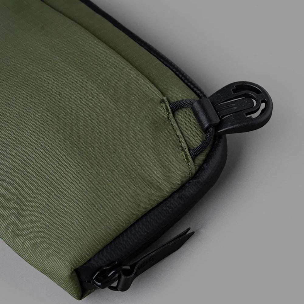 Alpaka Flight Pouch 2in1|防撕裂手機包