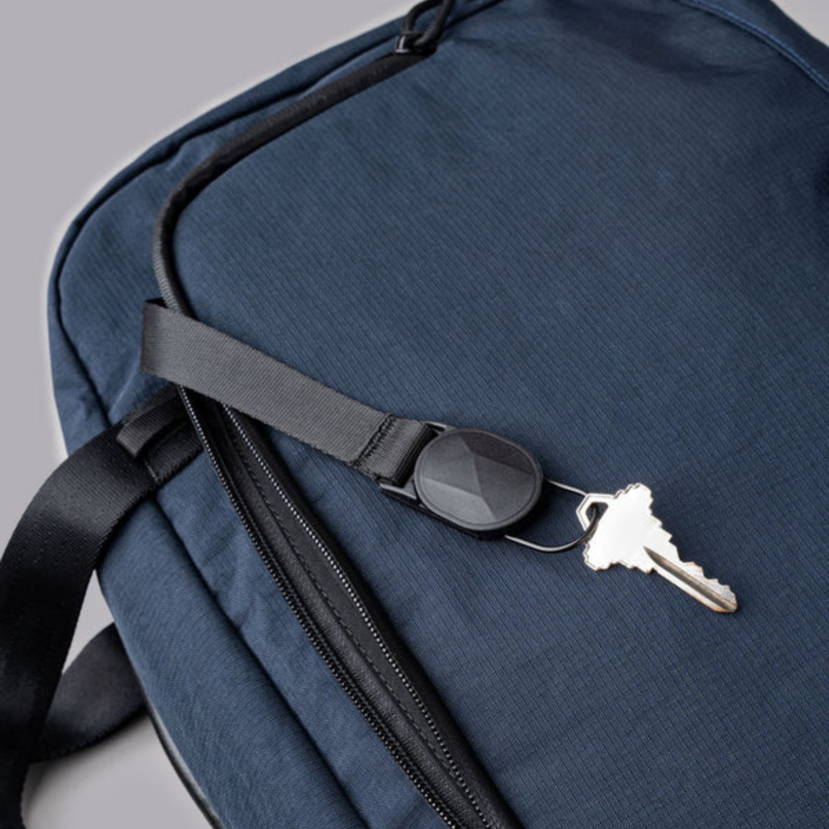 Alpaka Bravo Brief 商務手提包
附磁吸鑰匙圈