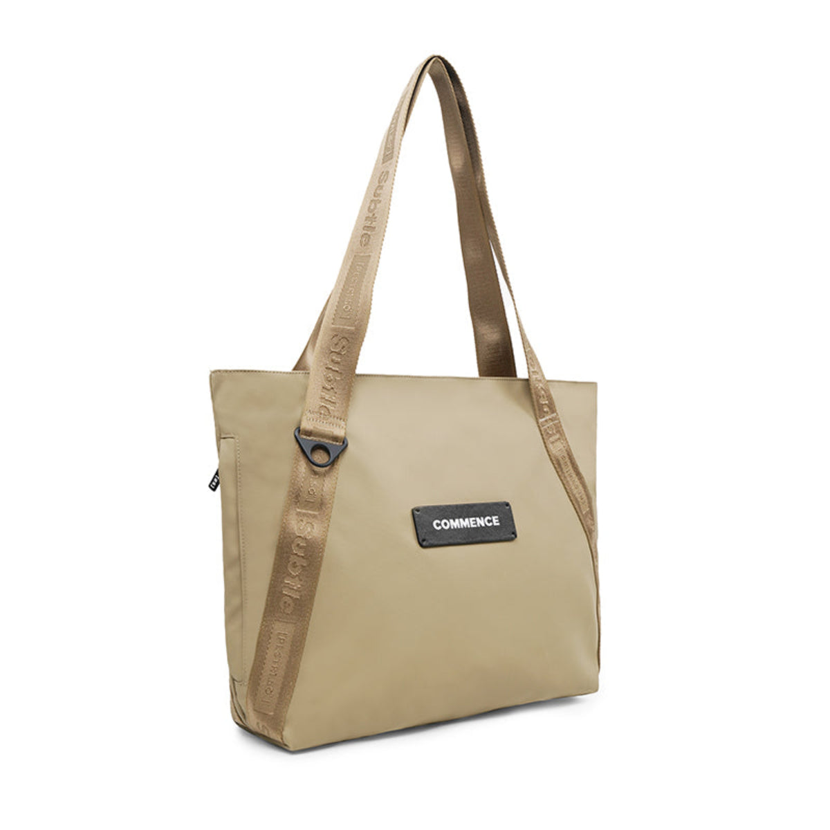 托特包細節特寫:LOGO 肩帶與內部拉鏈隔層