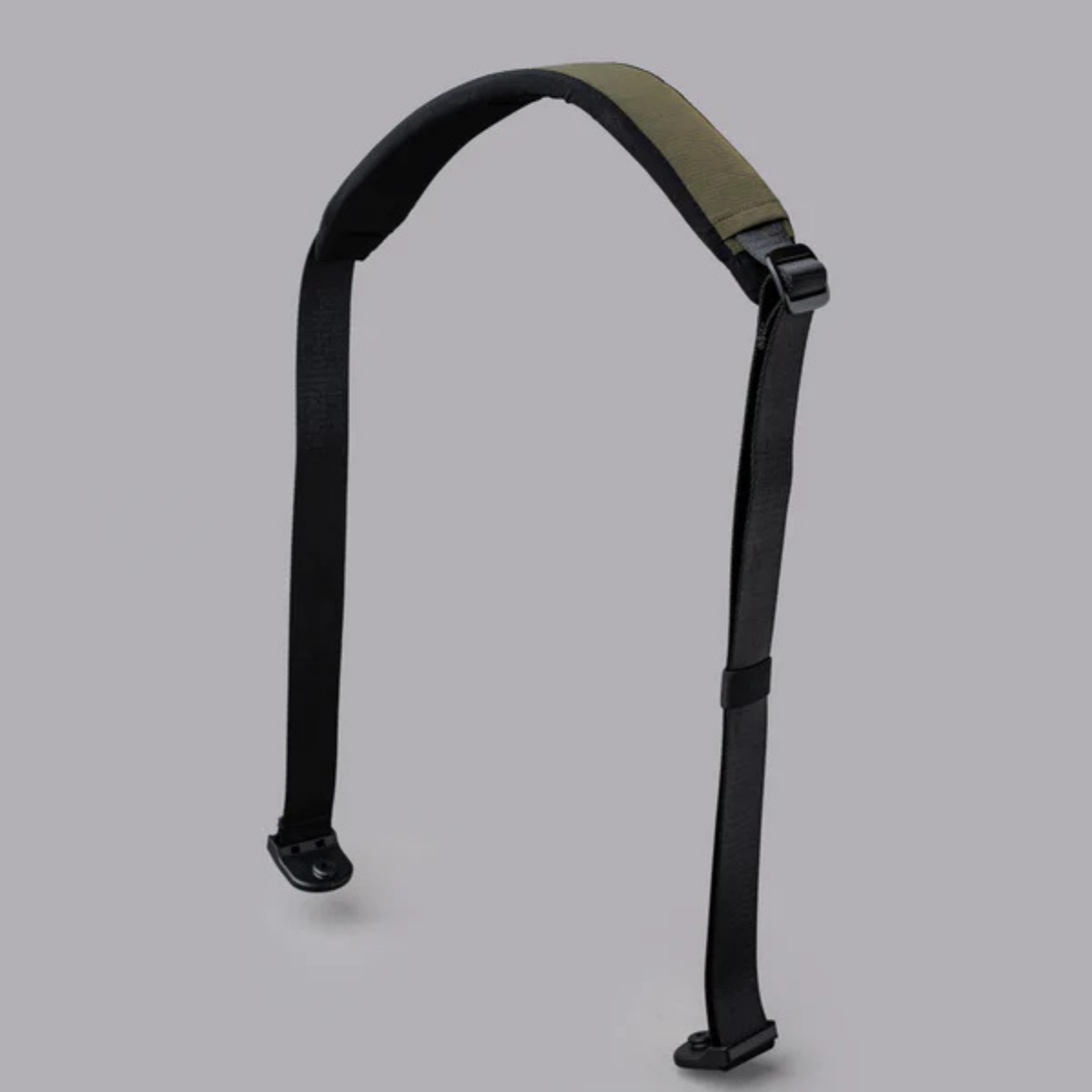 Alpaka Bravo Brief 商務手提包
雙模式攜帶:配有加厚手提帶與可拆卸肩帶,隨時切換攜帶模式,應對多場景使用需求。