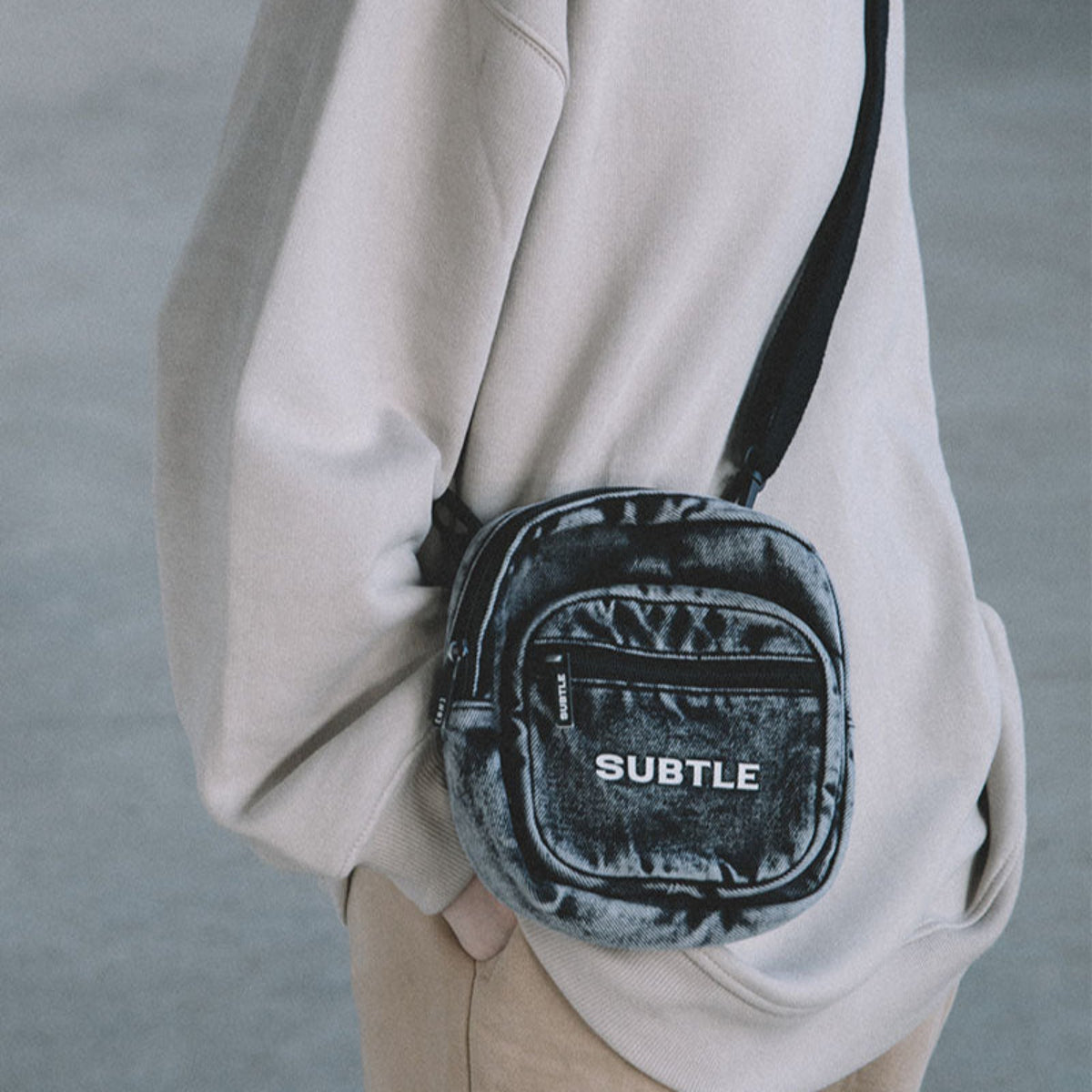 三維絲網印花工藝,細節精緻,增添潮流感