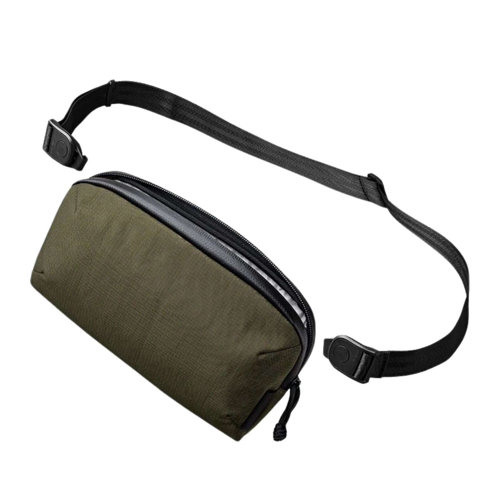 ALPAKA Flight Pouch Pro容量升級與智慧設計,磁吸護照夾層+RFID防盜,防撥水材質,旅行收納更高效安全!