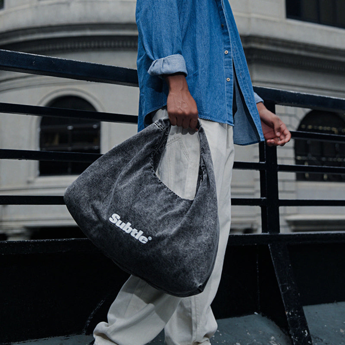 Subtle Zeal 斜孭袋 實物上身