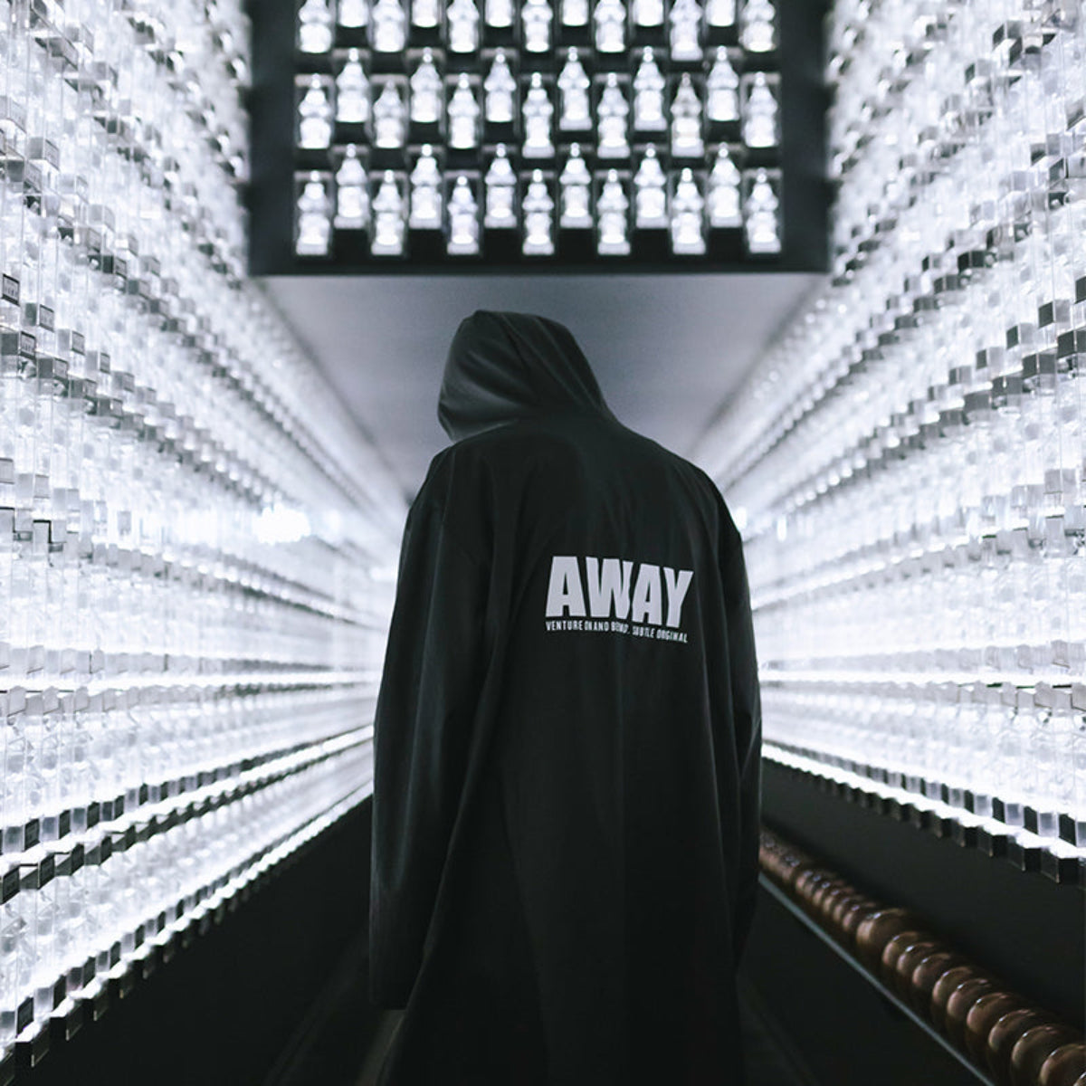 SUBTLE暴雨风衣黑色实穿效果