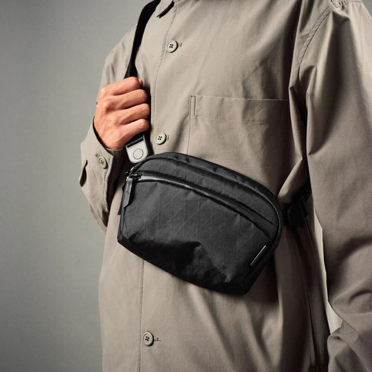 【Alpaka】Flight Sling 側肩包 1L|輕巧防潑水