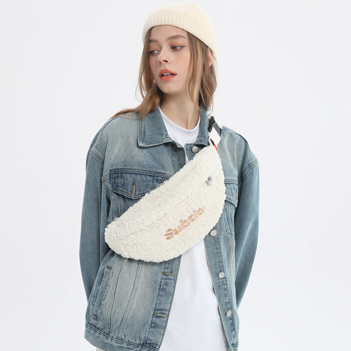 subtle-高密刺繡logo細節照