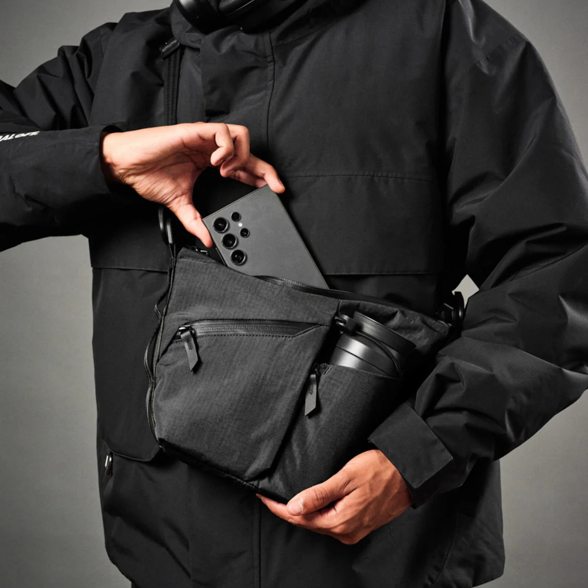 Alpaka Flow Satchel 側肩包