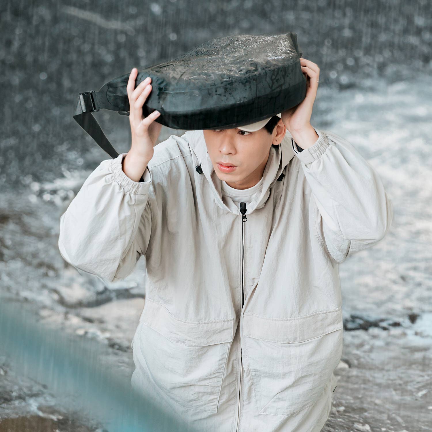 【Bitplay】AquaSeal海馬包|9L全防水斜跨包 霧黑