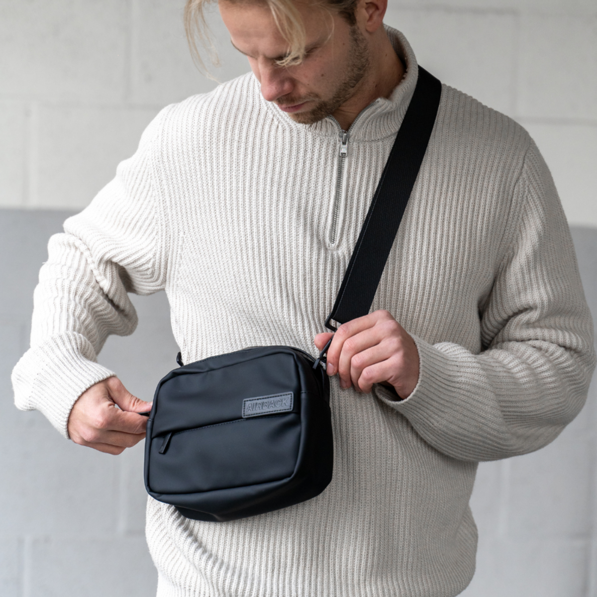 Airback Cross Body Bag 斜背包|輕便實用