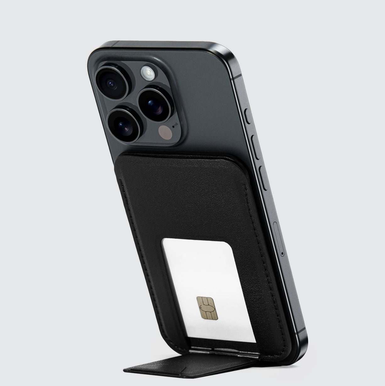 內置隱藏卡片收納空間,可存放一張卡片,隱密又實用