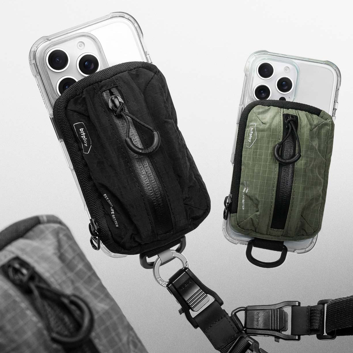 BITPLAY 小袋內部卡槽與鑰匙環細節展示。