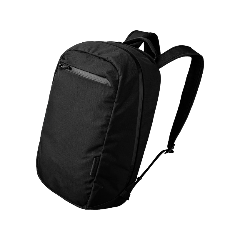 ALPAKA Aero Pack 黑色款展示正面設計及簡約外觀。