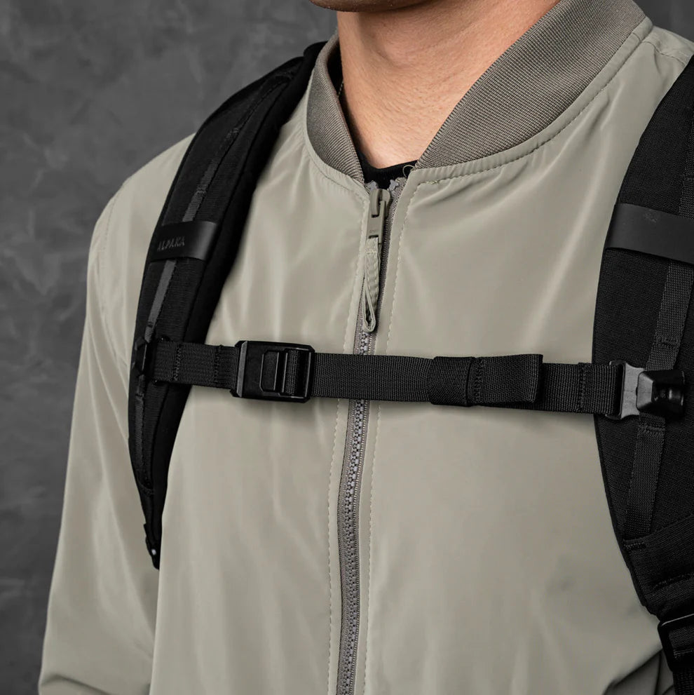 【Alpaka】Traverse Backpack 30L 旅行背包|防潑水|可容納 16 吋筆電