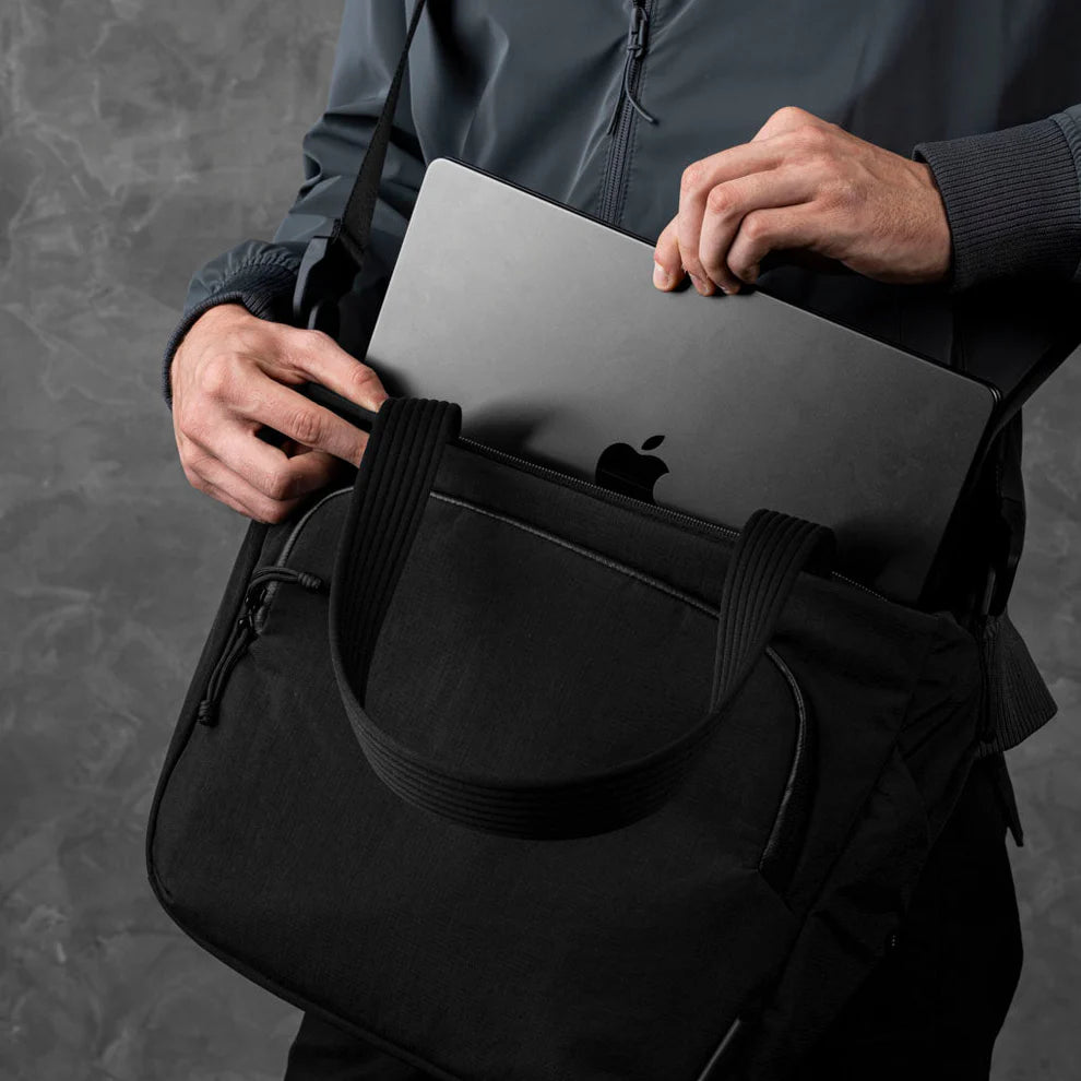 【Alpaka】Bravo Tote V2 手提袋|可斜背|筆電保護隔層|內外水壺袋