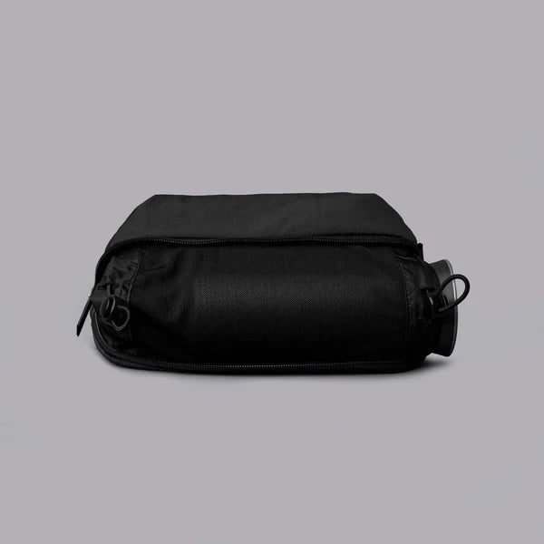 【Alpaka】Flight Sling Pro 側肩包|2.5L|隱藏式水瓶/雨具套|8.3" 平板收納