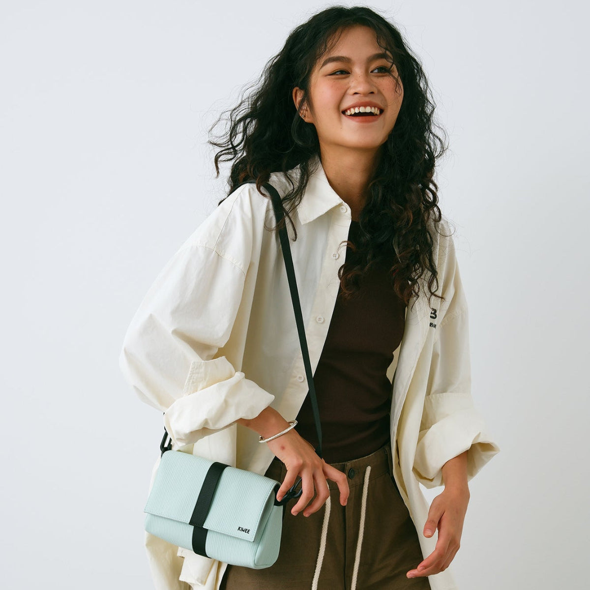 Triangle Mini 適合日常通勤、旅行及運動使用,兼具時尚與功能性