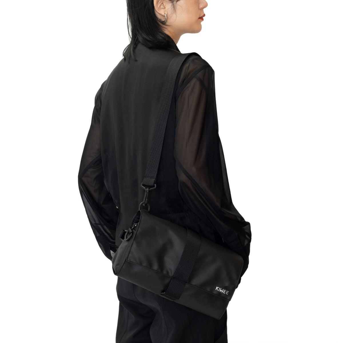 【Kiwee】Triangle Sling Bag 多功能斜背包|輕便防盜|環保防水