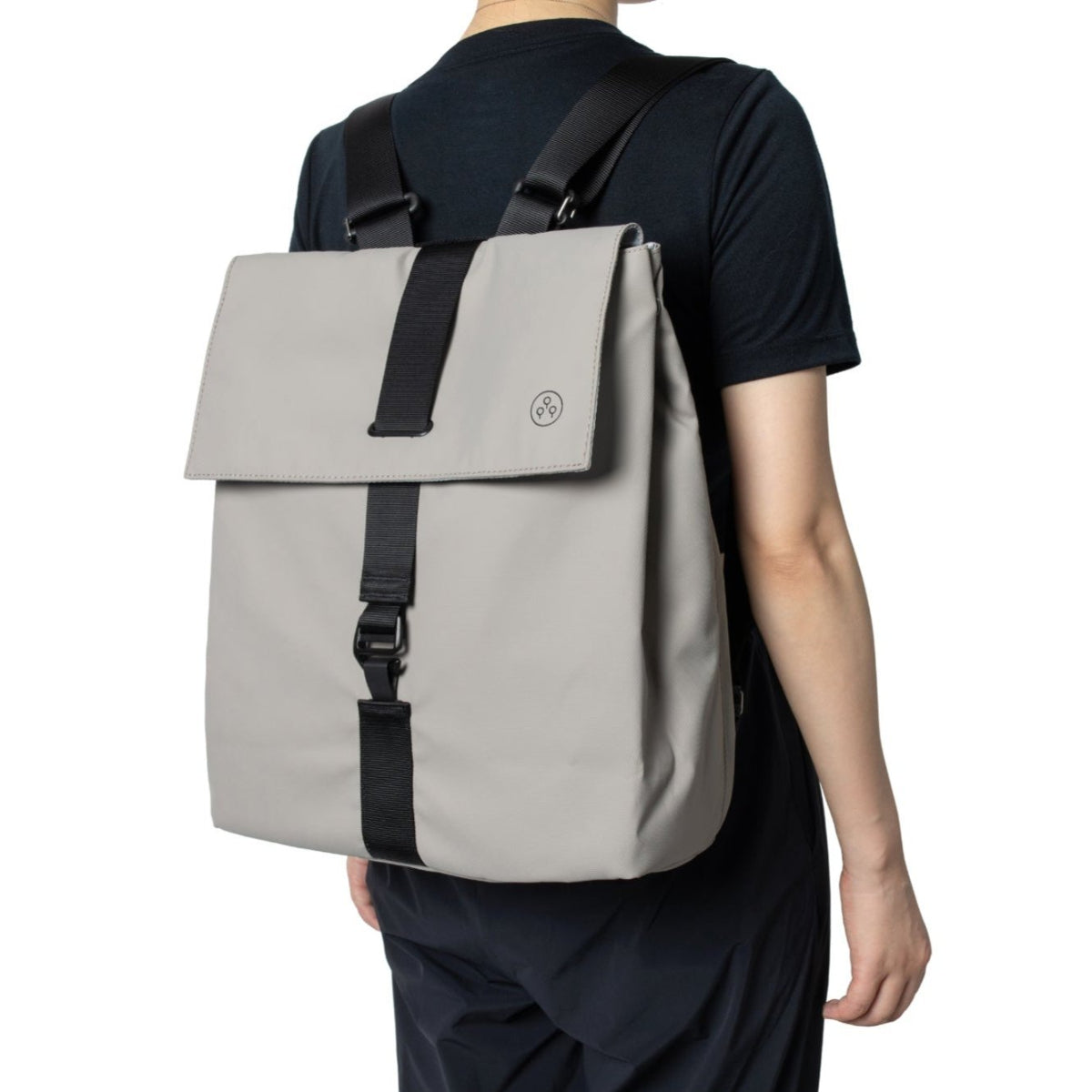 【Kiwee】Square Backpack Medium 方形背包|15L 大容量|環保防潑水