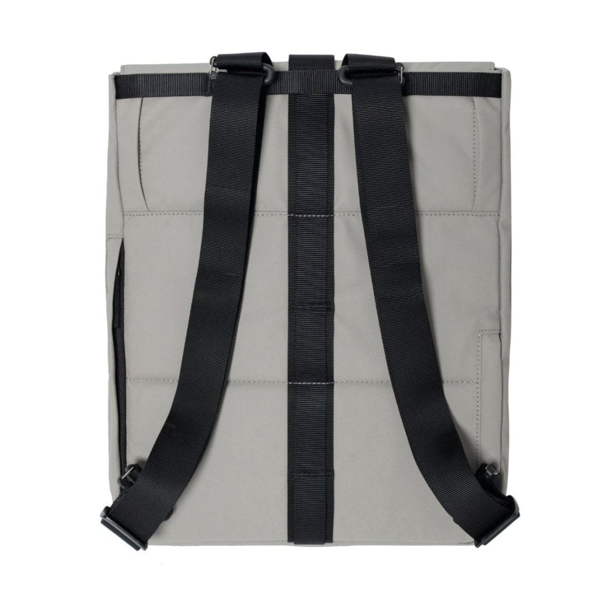 可摺疊至緊湊尺寸,方便存放於行李或衣櫃中