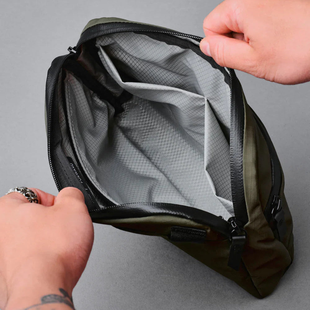 Alpaka Flight Sling 側肩包|輕巧防水