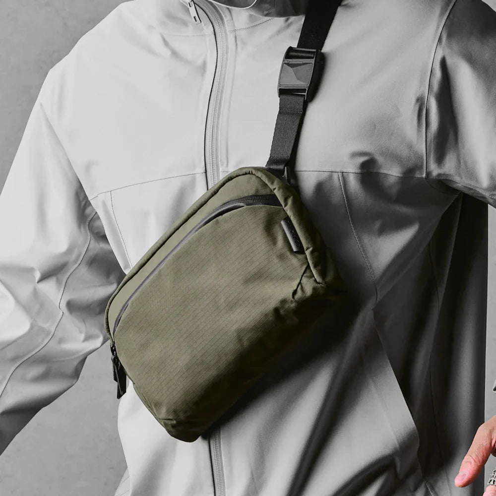 Alpaka Flight Sling 側肩包|輕巧防水