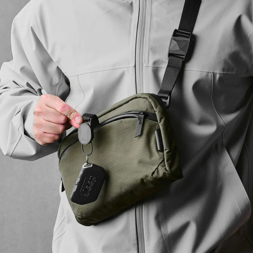 Alpaka Flight Sling 側肩包|輕巧防水