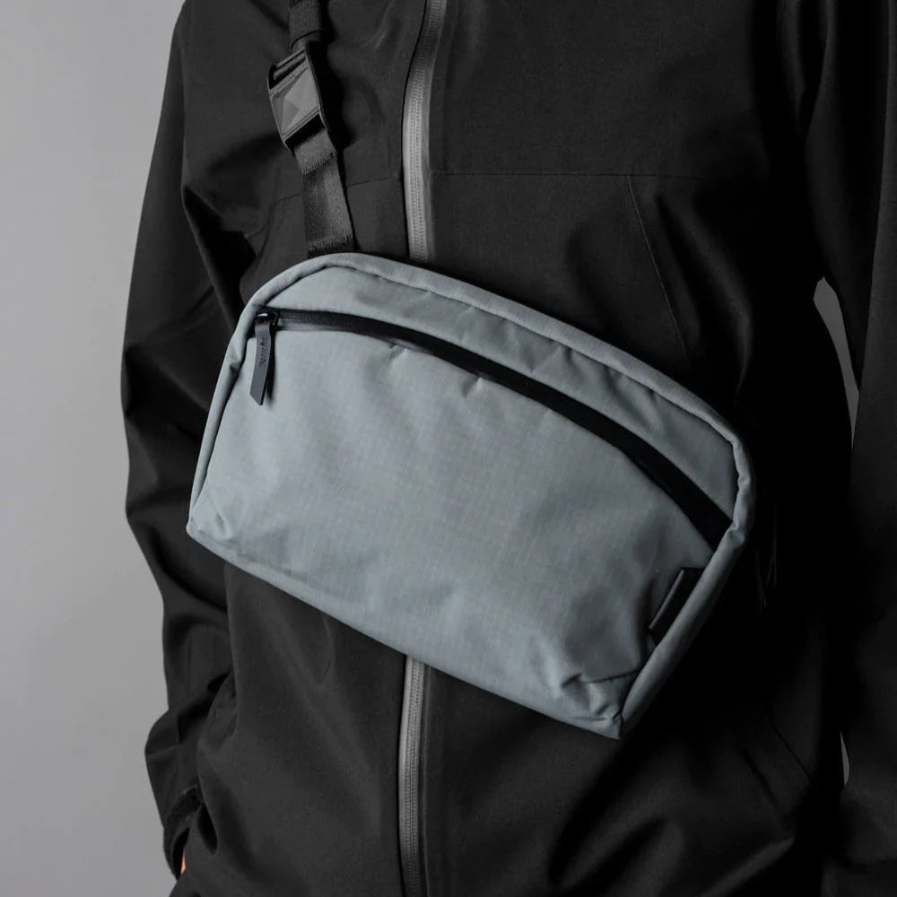 Alpaka Flight Sling 側肩包|輕巧防水