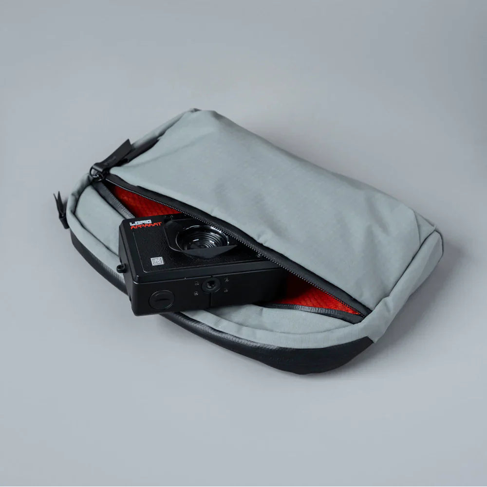 Alpaka Flight Sling 側肩包|輕巧防水