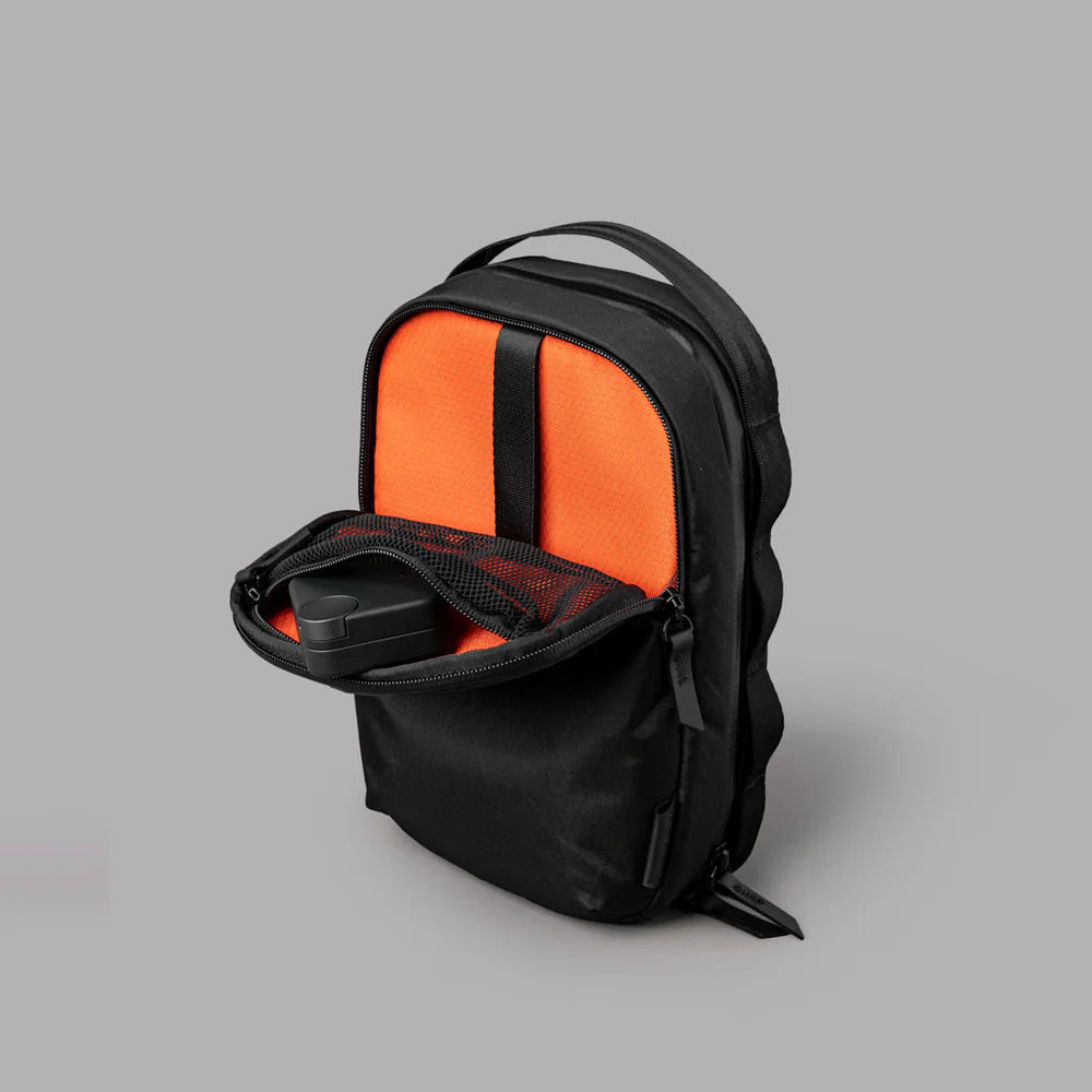 【Alpaka】Metro Sling Max 3L 防潑水輕量斜背包|適合通勤與旅行