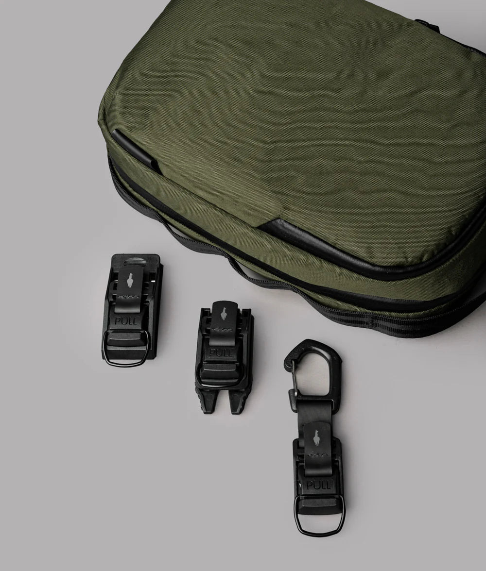 【Alpaka】Metro Sling Max 3L 防潑水輕量斜背包|適合通勤與旅行