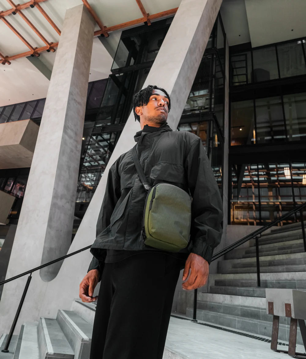 【Alpaka】Metro Sling Max 3L 防潑水輕量斜背包|適合通勤與旅行