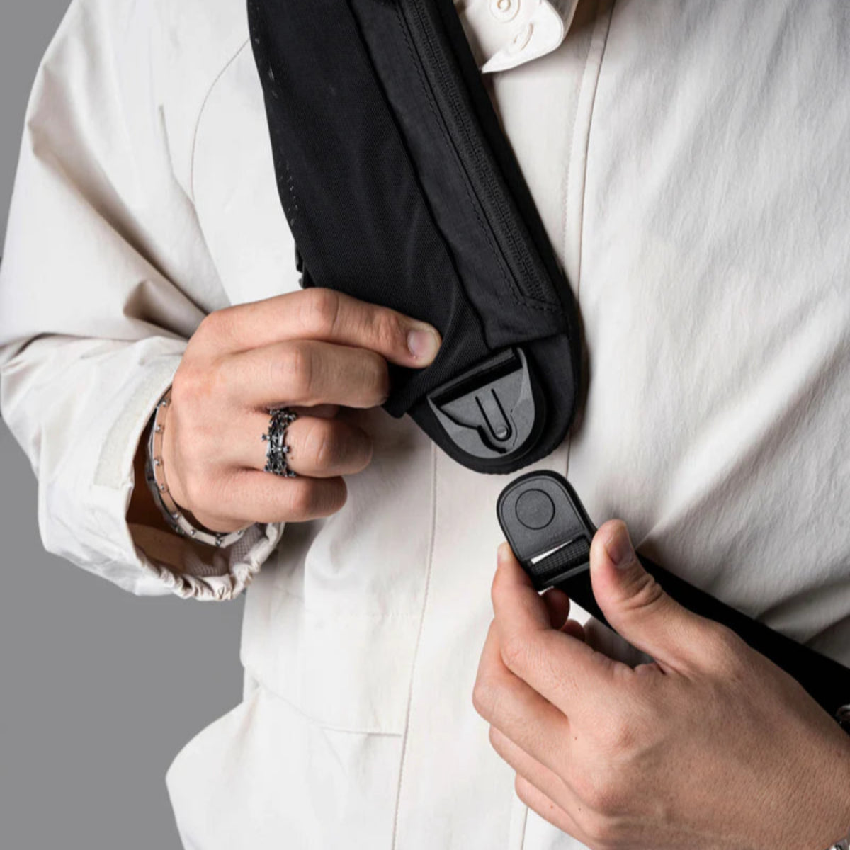 Alpaka Metro Crossbody 肩背包 10L|防水耐用