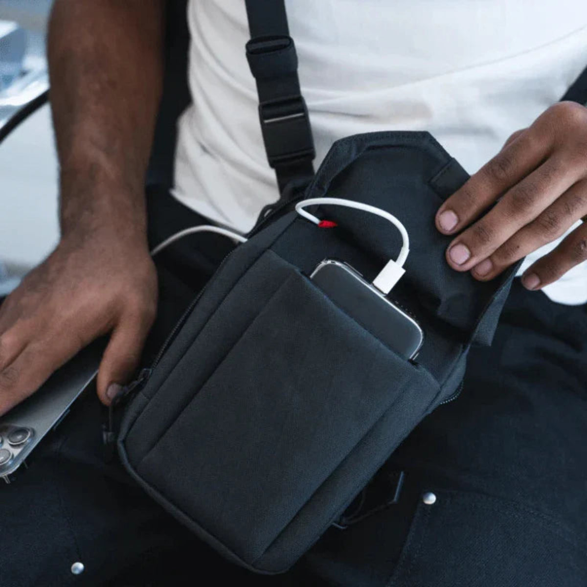 【Wandrd】X1 Crossbody Bag 斜背包|防水實用