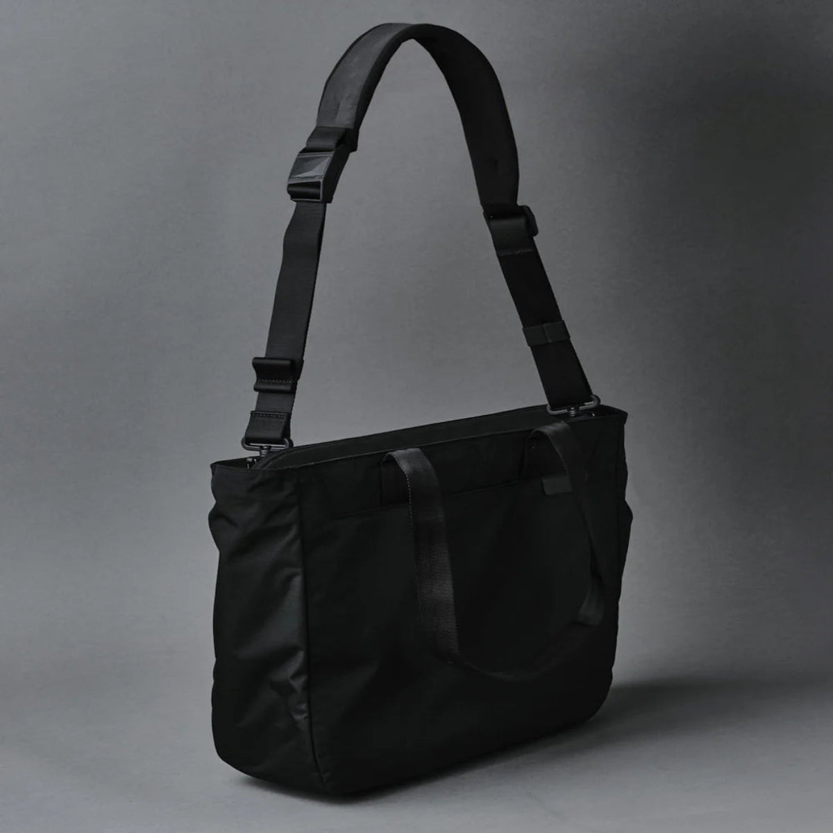 Alpaka Crossbody Shoulder Strap 輕便舒適肩帶|內建 Maglockz 滑桿扣