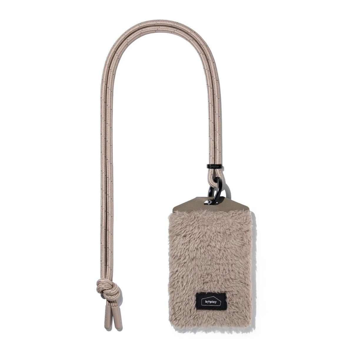 【Bitplay】短版毛絨證件套|冷萃黑,柔軟毛絨材質,輕巧保暖,附贈可調節6mm頸掛繩,方便攜帶,時尚實用,適合日常穿搭。