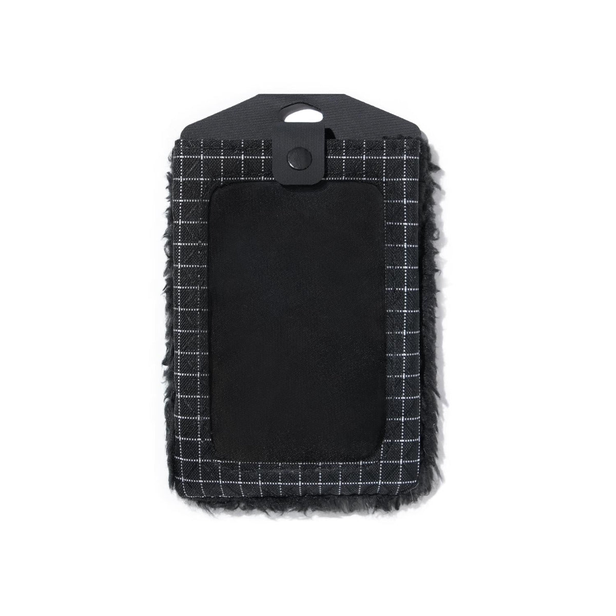 【Bitplay】短版毛絨證件套|冷萃黑,柔軟毛絨材質,輕巧保暖,附贈可調節6mm頸掛繩,方便攜帶,時尚實用,適合日常穿搭。