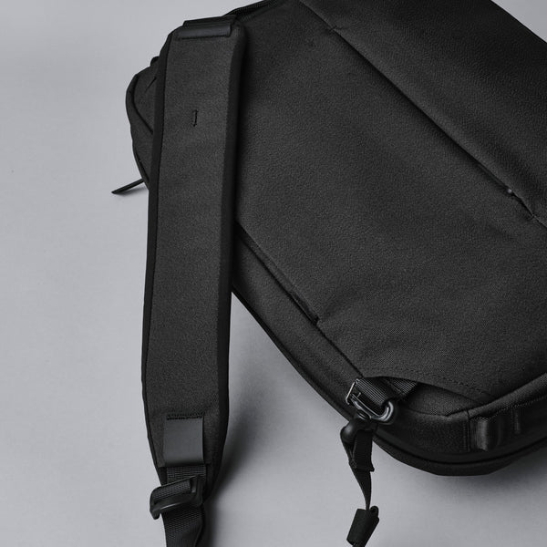 【Alpaka】Elements Tech Brief Pro 後背包|柔軟羊毛內襯筆電隔層