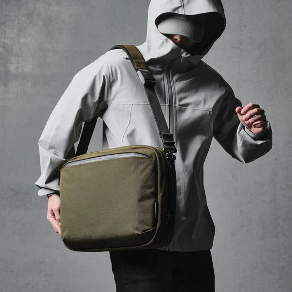 【Alpaka】Elements Tech Brief Pro 後背包|柔軟羊毛內襯筆電隔層