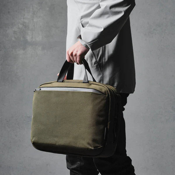 【Alpaka】Elements Tech Brief Pro 後背包|柔軟羊毛內襯筆電隔層