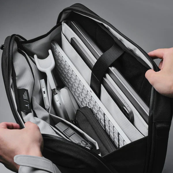 【Alpaka】Elements Tech Brief Pro 後背包|柔軟羊毛內襯筆電隔層