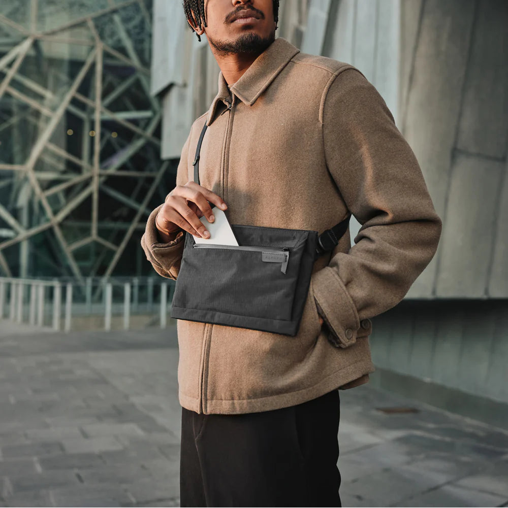 Alpaka Zip Pouch Max V2|防水側肩包 210D